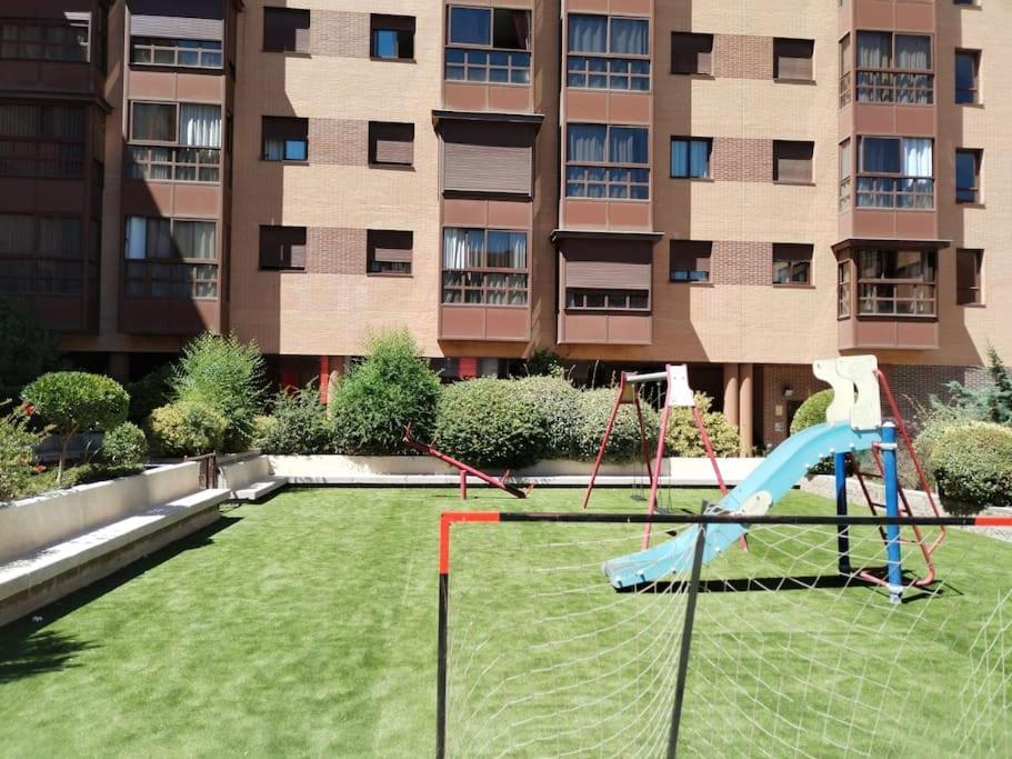 Madrid Wanda Aeropuerto Ifema Plenilunio Dyアパートメント エクステリア 写真